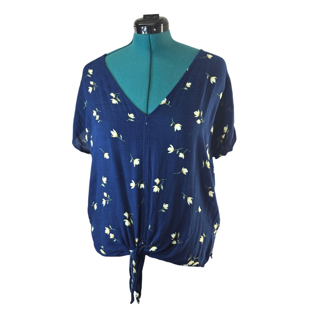 Lucky Brand Blouse Women Medium Navy Blue Rayon Floral Front Tie V-Neck Boho Top